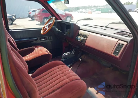 1990 Chevrolet Gmt-400 C1500 from USA, damaged, VIN 1GCDC14K3LZ128579